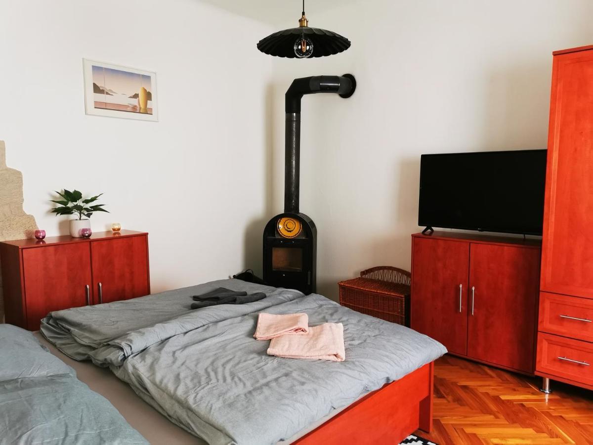 Lehel Apartman 凯斯特海伊 外观 照片